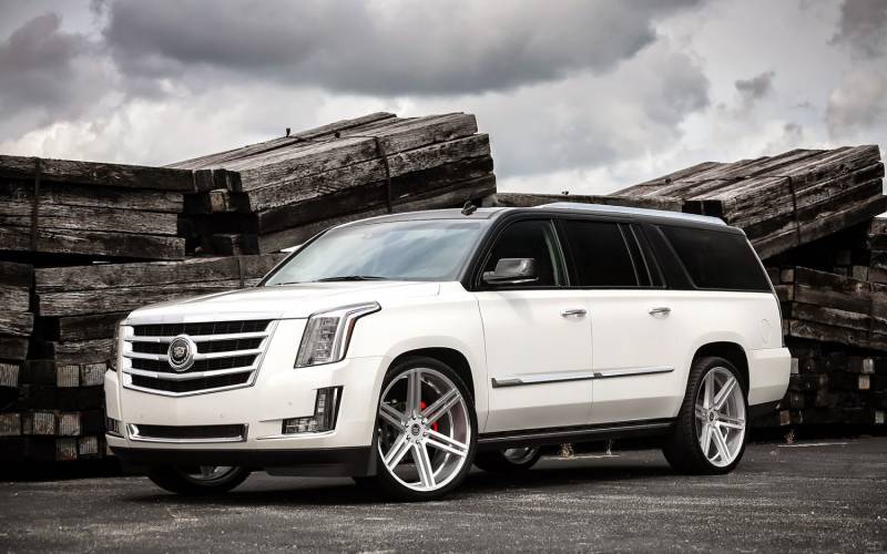 Comparison Cadillac Escalade Esv Luxury 2017 Vs Ford